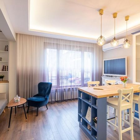 Designer & Cozy 2Bd Flat With A Parking In The City Center By Flat Mаnager Sofía Exterior foto