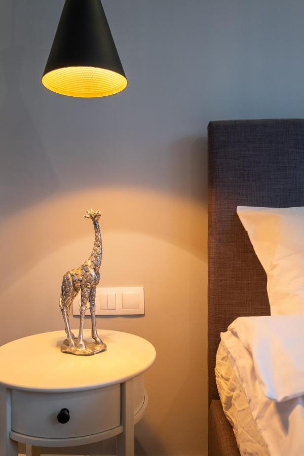Designer & Cozy 2Bd Flat With A Parking In The City Center By Flat Mаnager Sofía Exterior foto