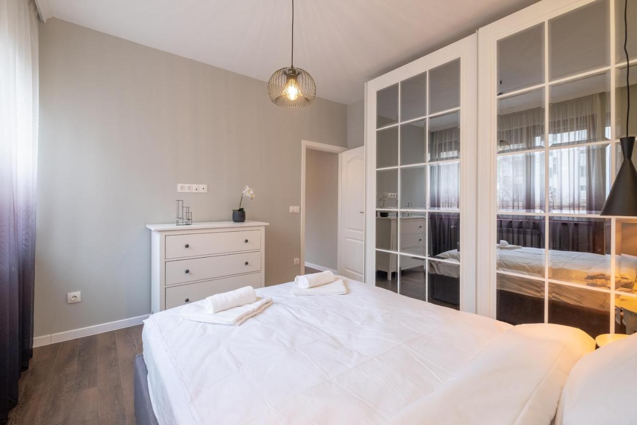 Designer & Cozy 2Bd Flat With A Parking In The City Center By Flat Mаnager Sofía Exterior foto